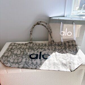 BRAND NEW ALO BAG WITH PACKAGING